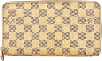 Louis Vuitton White Long Wallet (Bi-Fold) (Pre-Owned)