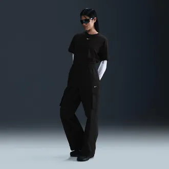 Nike Womens Nike Sportswear Everything Wovens Mid-Rise Cargo Pants in Black | HM6976-010