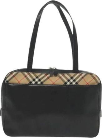 Burberry Pre-owned Shoulder Bags, female, Black, Size: ONE SIZE Pre-owned Vintage Shoulder Bag
