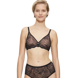 Triumph Amourette Charm W02