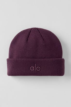 Alo | Notable Beanie Hat in Rich Bordeaux