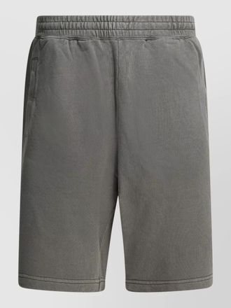 Carhartt Work in Progress nelson sweat shorts back pocket design