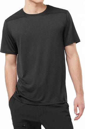 Salomon Outline Short Sleeve Tee In Deep Black