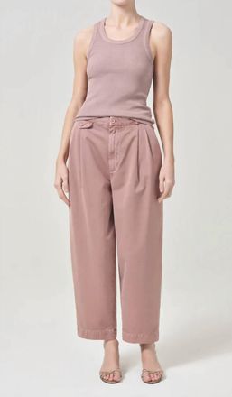 A Gold E Becker Chino Trouser In Spider Lily