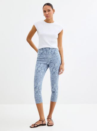 Hue Womens Blue foliage stretch denim capri legging