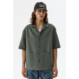 H&M Relaxed Fit Short-sleeved Resort Shirt in Khaki Green/checked at Nordstrom, Size Xx-Large
