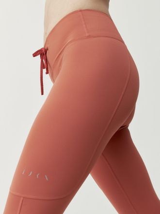 Born Living Yoga Legging Esme Marsala