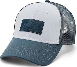 The North Face Graphic Mudder Trucker Traditional Hats Granite Grey/Tnf White/Est 1966 Patch, Polyester