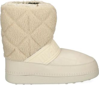 Love Moschino quilted strap boots - women - Fabric/Fabric/Polyurethane/Rubber - 37-38 - Neutrals