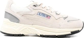 Autry Sneakers
