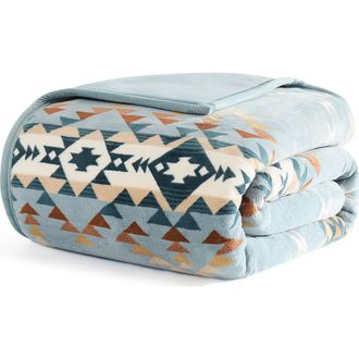 Pendleton Bridge Creek Fleece Throw Blanket in Blue at Nordstrom