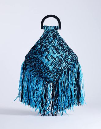 Topshop Hugo - Borsa in paglia intrecciata blu e nera con nappe