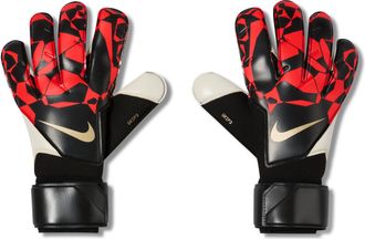 Nike Grip3 Goalkeeper Soccer Gloves in Black | HQ0256-010