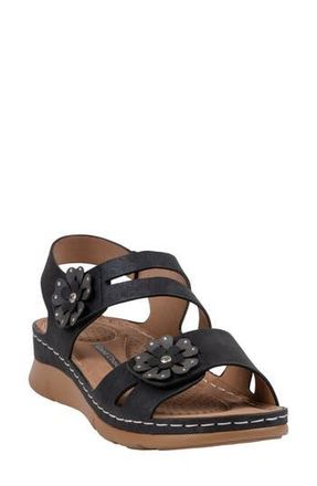 Good Choice Shoes Cadance Flower Sandal in Black at Nordstrom Rack, Size 7.5