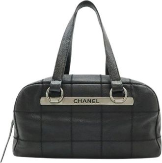 Chanel Pre-owned Handbags, female, Black, Size: ONE SIZE Pre-owned Caviar Skin Boston Bag