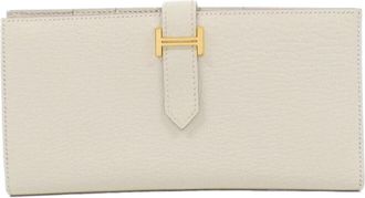 Herm&egrave;s White Chevre Leather Long Wallet (Bi-Fold) (Pre-Owned)