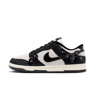 Nike Womens Dunk Low SE Florette Shoes in Black | IV4726-002