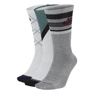 Nike SB Everyday Max Lightweight Mid-calf skate socks (3 pairs) Multi Color SK0096-967