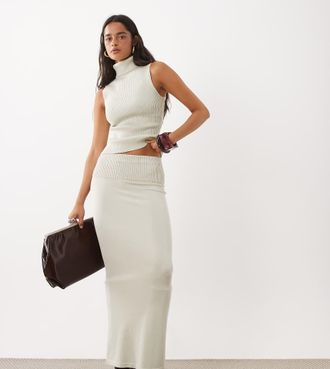 KAIIA co-ord maxi in maglia con fascia in vita ripiegabile color crema-Bianco