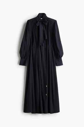 H&M Blusenkleid mit Schleifenkragen - Marineblau