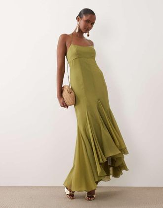 Asos Vestito lungo verde oliva con fondo asimmetrico voluminoso