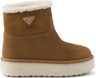 Prada su&egrave;de laarsjes