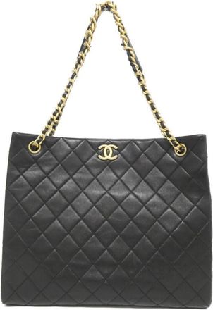 Chanel Leather Handbag (Pre-Owned)