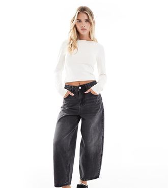 Vero Moda Petite Billie - Jeans bombati lavaggio nero a vita alta