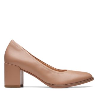 Clarks Freva 55 Court in Beige Leather