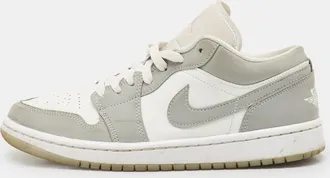 Air Jordan s Grey/white Leather Air Jordan 1 Se Lace Up Sneakers