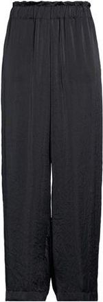 Collection Priv&eacute;e BOTTOMWEAR - Trousers sur YOOX.COM