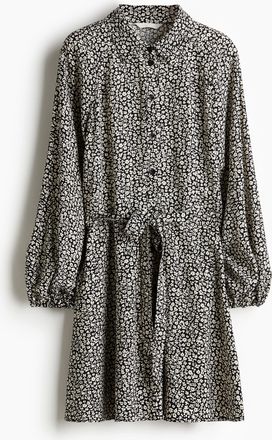 H&M Blusenkleid mit Ballon&auml;rmeln - Schwarz/Klein Gebl&uuml;mt