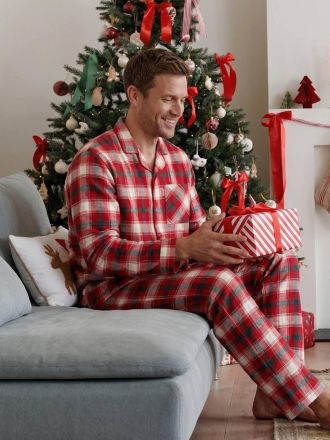 Vertbaudet Pyjama homme flanelle capsule famille carreaux rouge
