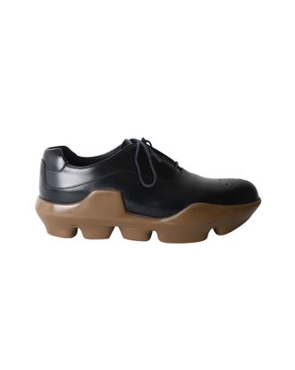 Prada Prada Platform Brogues in Zwart Leer