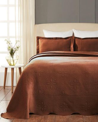 Superior Cotton Celtic Circle Matelasse Bedspread Set