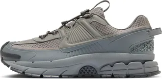 Nike Mens Zoom Vomero Roam Shoes in Grey | HV6901-001