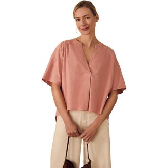 Celtic & Co. Short Sleeve V-Neck Dipped Hem Blouse in Desert Rose at Nordstrom, Size 10