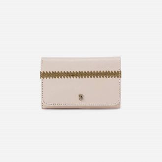 Hobo Womens Jill Trifold Wallet In Pale Flax