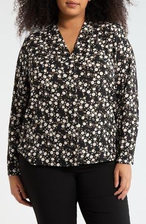 Nordstrom Rack V-Neck Top in Black- Ivory Josie Ditsy at Nordstrom Rack, Size 1X