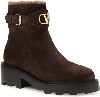 Valentino Garavani Womens Vlogo Signature Leather Ankle Boots Ebony Brown-Cammello Brown/cammello