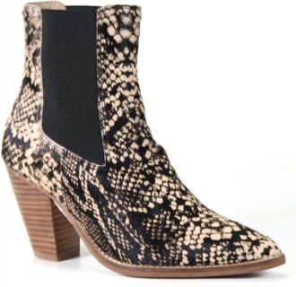 Diba Womens Sound Off Snake Chelsea Boots In Beige/black