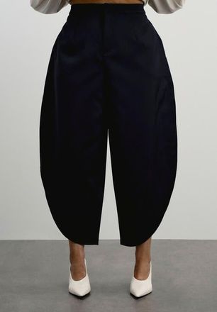 11 Honor&eacute; Crescent Moon Split-Leg Pant in Black Beauty at Nordstrom, Size 16