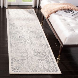 Safavieh Dip Dye Hand Made Area Rug, Silver / Ivory Traditional Style Non Shedding