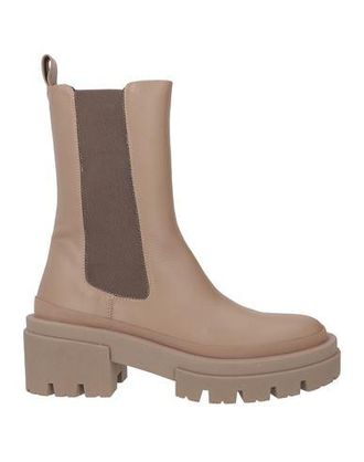 Equitare MAYA