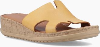 Hush Puppies Womens Hush Puppies Eloise Leather Womens Mustard Sandals - Brown - Size: 3