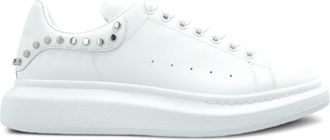 Alexander McQueen Sneakers oversize con borchie - Bianco