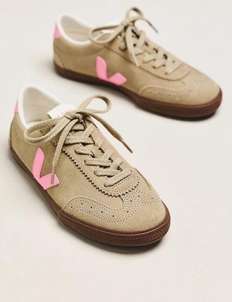 Veja Volley O. T. Sneakers