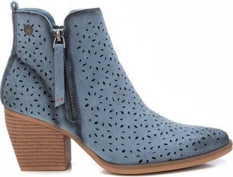 Xti Refresh Womens Fashion Italian Western Booties with Side Zipper By Xti