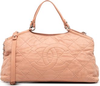 Chanel Pre-owned Womens Quilted Leather Handbag - Peach - One Size