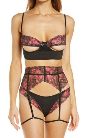 Mapal&eacute; Lace Open Cup Bra, Garter Belt & Thong in Black Prints at Nordstrom, Size Small